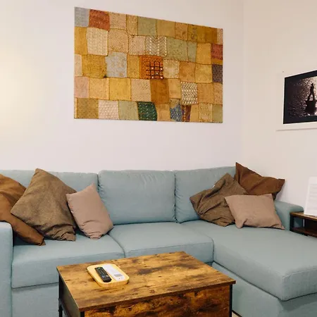 61, Cozy Oasis With Mini Pool And Courtyard *