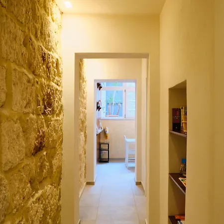 61, Urban Oasis With Mini Pool And Courtyard Palermo