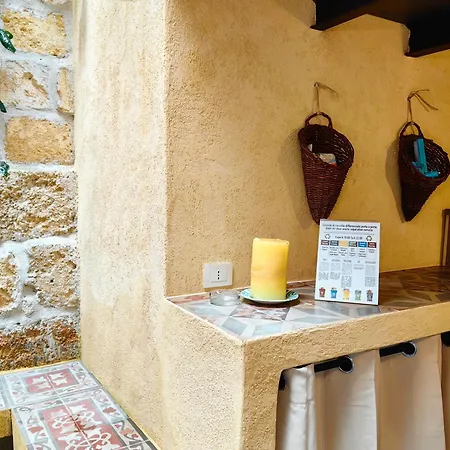 61, Cozy Oasis With Mini Pool And Courtyard *