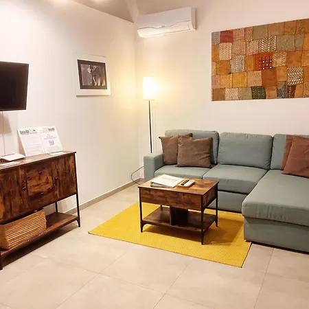 61 Urban Oasis With Private Mini Pool & Courtyard - Families & Groups Palermo