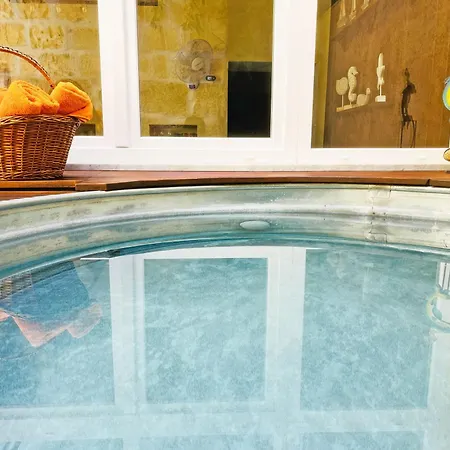 61 Urban Oasis With Private Mini Pool & Courtyard - Families & Groups Apartamento