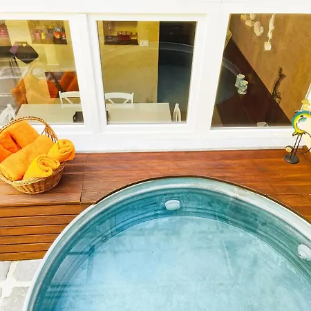61 Urban Oasis With Private Mini Pool & Courtyard - Families & Groups *