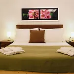 61 Urban Oasis With Private Mini Pool & Courtyard - Families & Groups Apartment Palermo