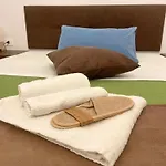 Apartment 61 Urban Oasis With Private Mini Pool & Courtyard - Families & Groups *